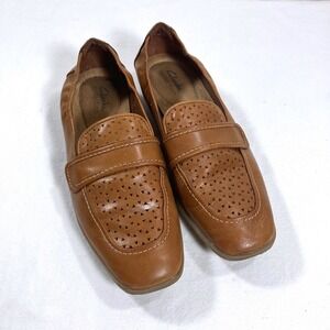 Clarks Collection Loafers Tan Leather Perforated Square Toe 261712944055 US 8 M